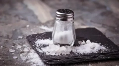 Dlaczego psy nie mogą być solonym jedzeniem i jak niebezpieczne jest